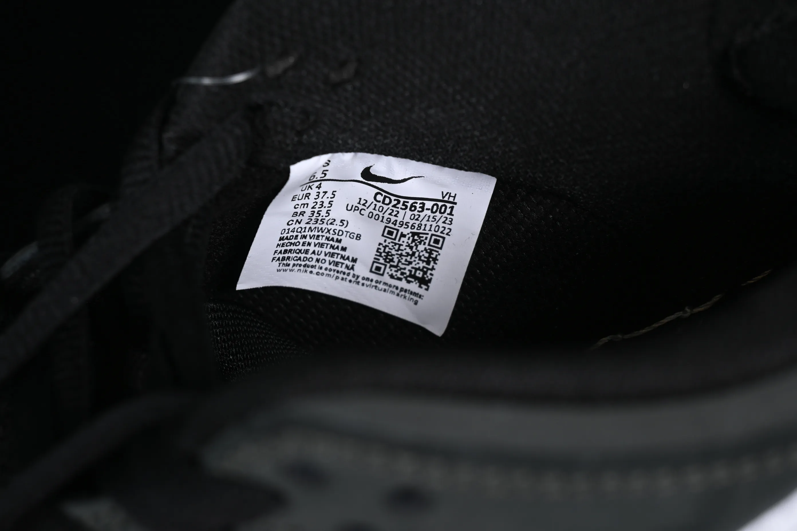 All categories Nk SB Dunk series Nk SB Dunk Low low-top sneakers F version Nk SB Dunk Low Pro ISO raw rubber black and white Dunk series retro low-top casual sports skateboard shoes CD2563-001